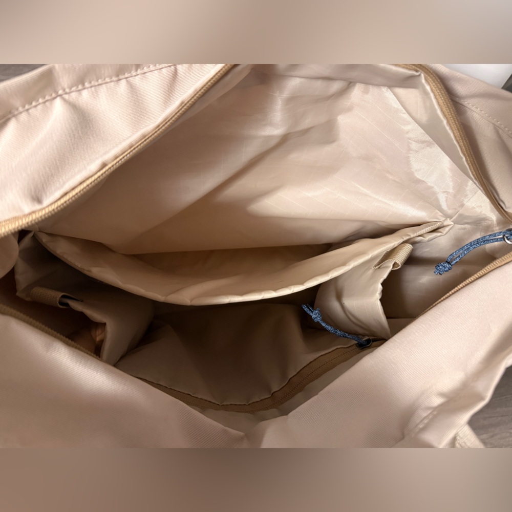 Cotopaxi Cream Mente 22L Tote - Picture 4 of 5